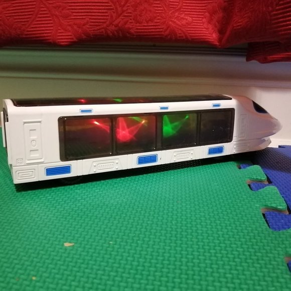 Electronic Toy Train Car - plays music and moves on its own - Picture 3 of 4